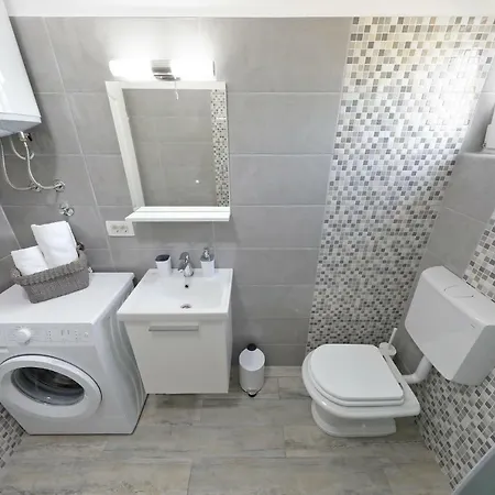 Neva, Apartmán Pridraga