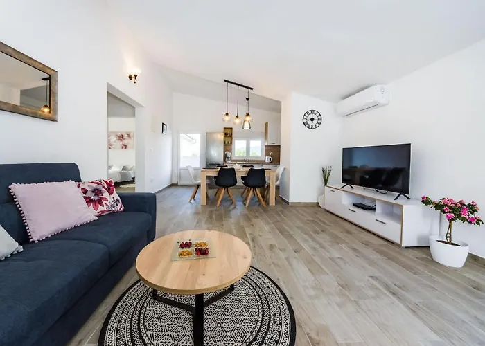 Neva, Apartmán Pridraga