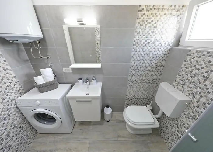 Neva, Appartement Pridraga